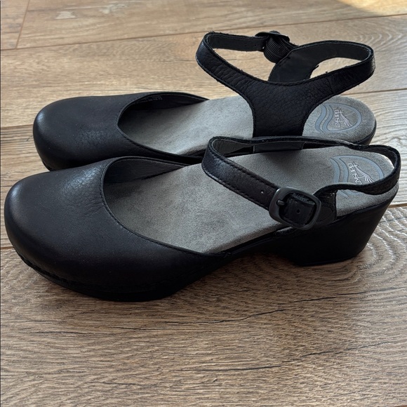 Dansko Sam Women's Black Soft Full Grain Leather Mary Jane Size 40 US 9.5/10 - Picture 3 of 10